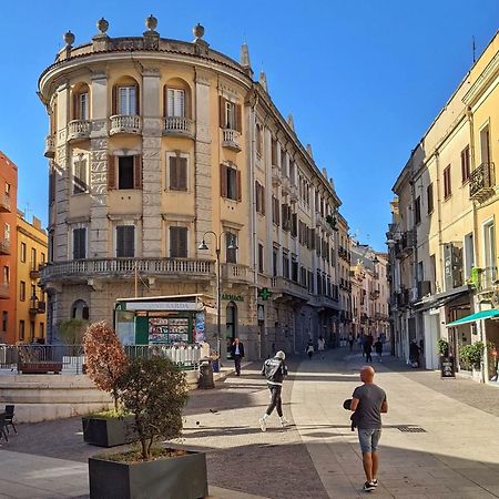 Pley Cagliari Boutique Rooms Экстерьер фото