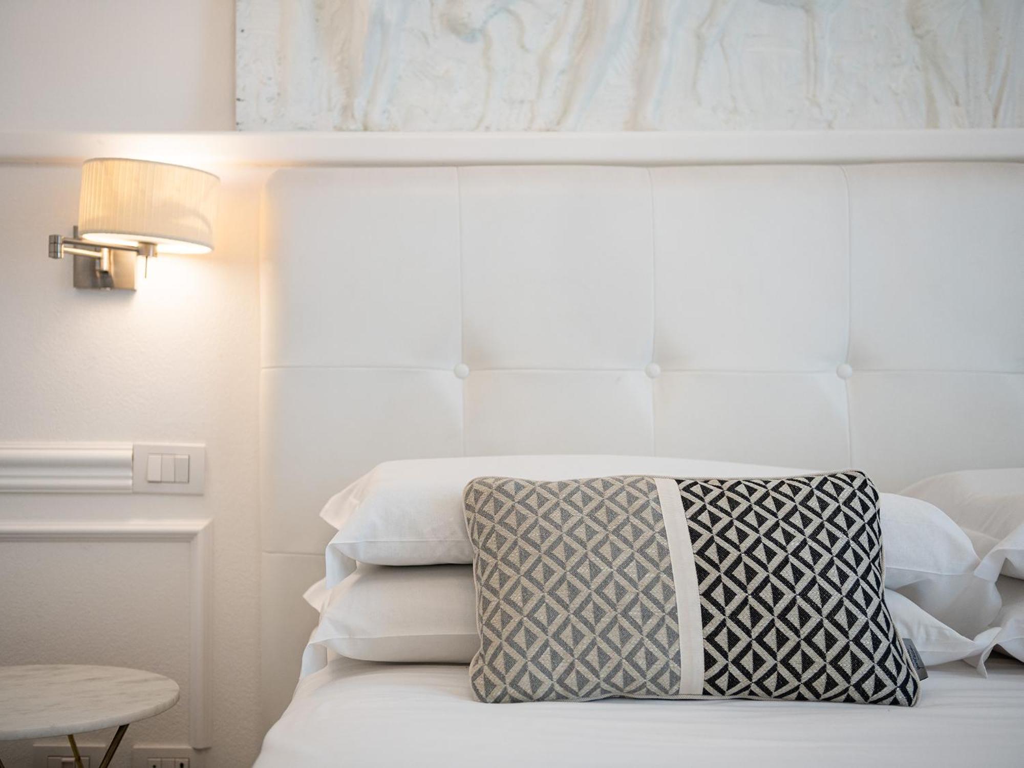 Pley Cagliari Boutique Rooms Экстерьер фото